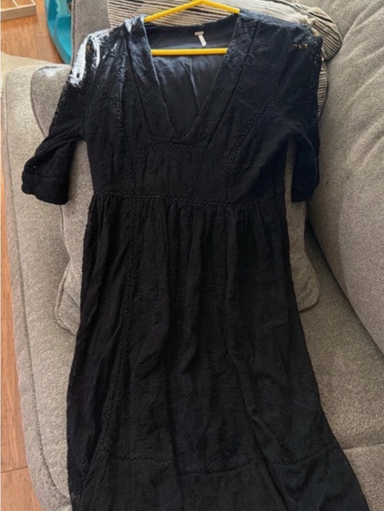 Free People Dresses & Skirts - Free People Black V-Neck Lace-Trim Dress
